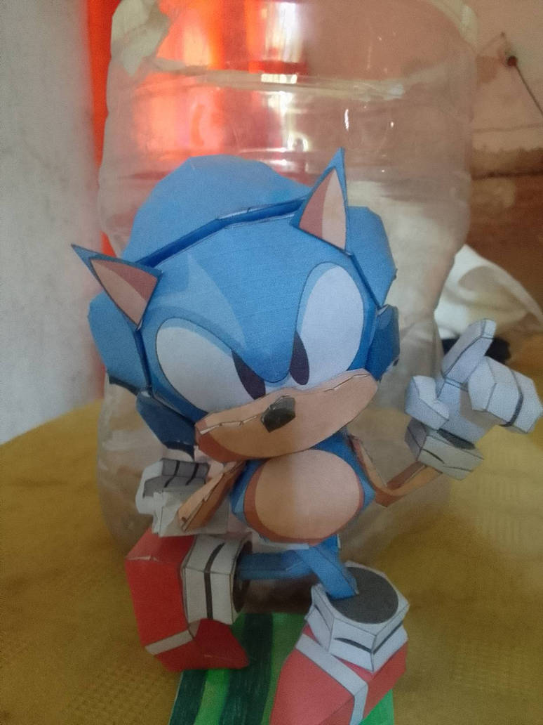 Classic Sonic papercraft by uwu1213432 on DeviantArt