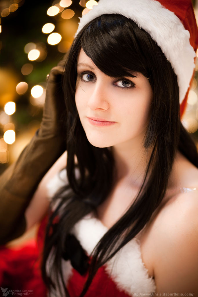 Jade West (Victorious) Christmas. download. 