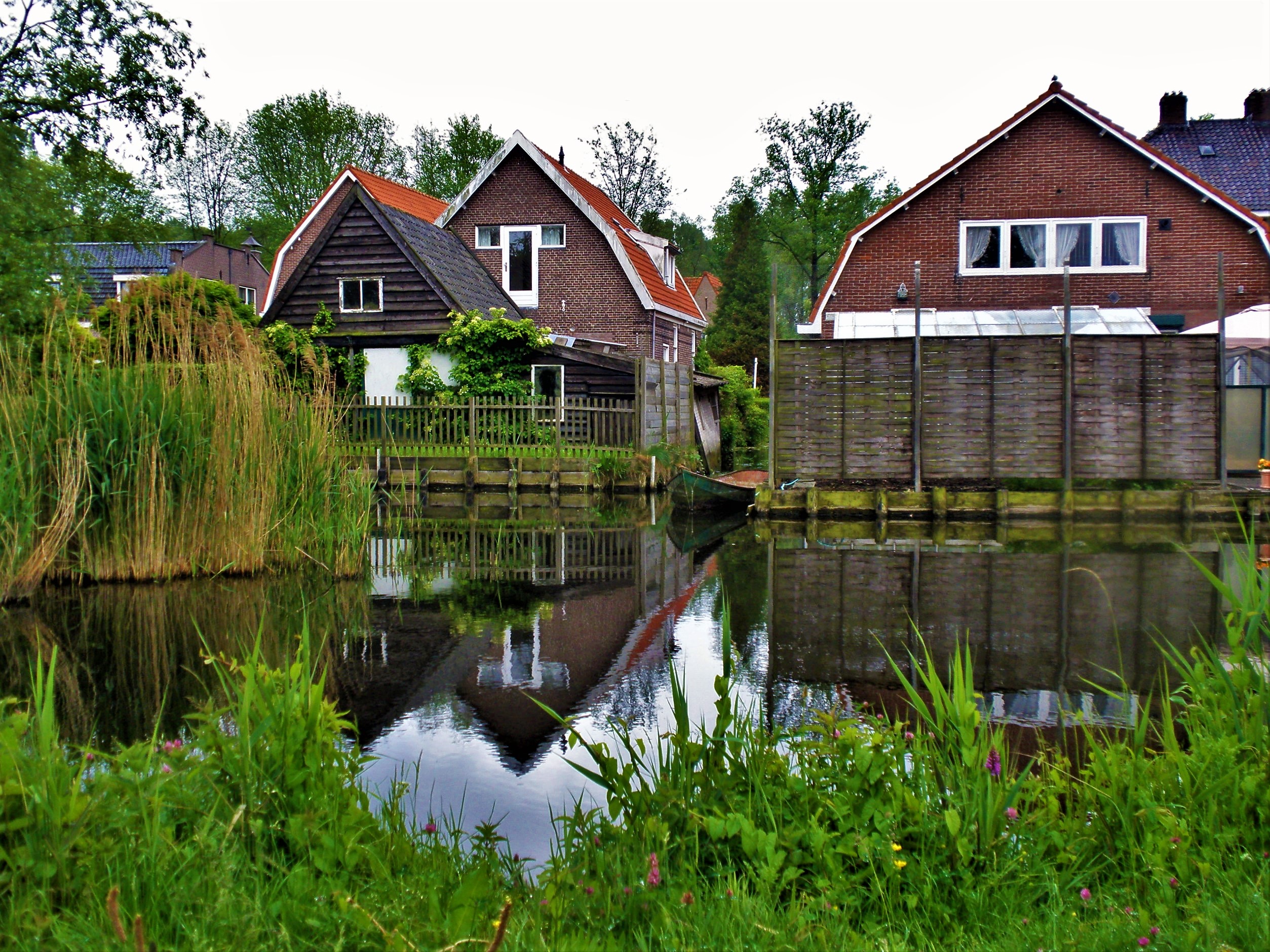 Settlement nearby  Amsterdam