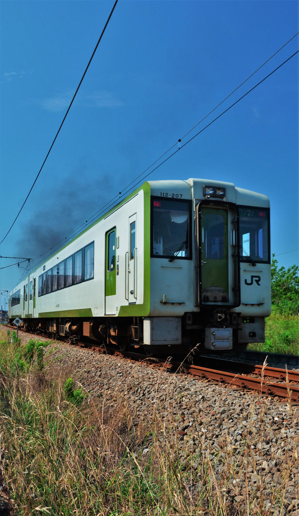 Accelerating Type Kiha 111 DMU