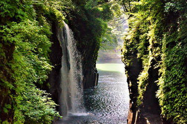 Manaino-taki waterfall by Furuhashi335