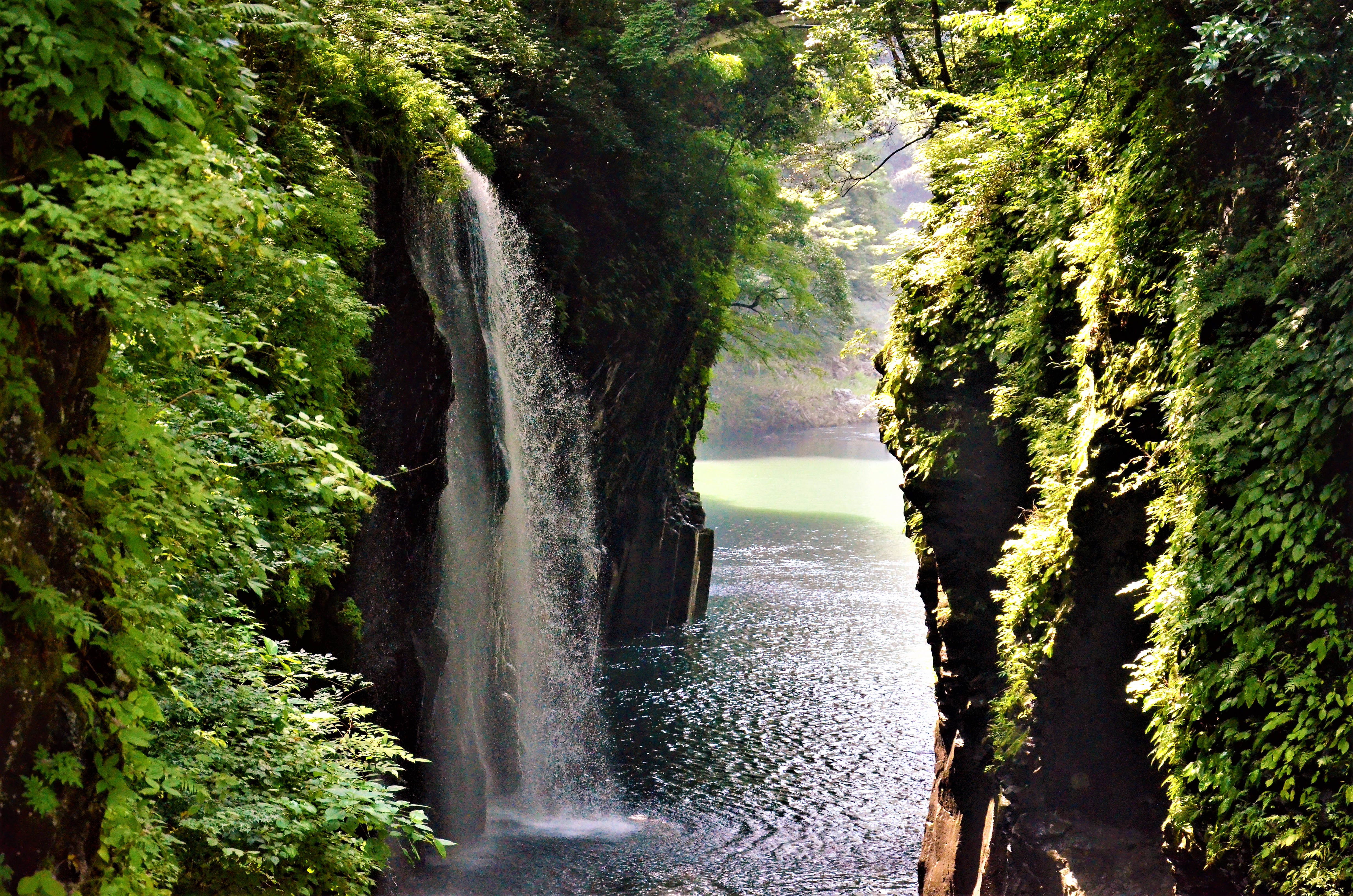 Manaino-taki waterfall