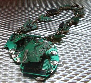 Green Cyber Necklace-Divulged