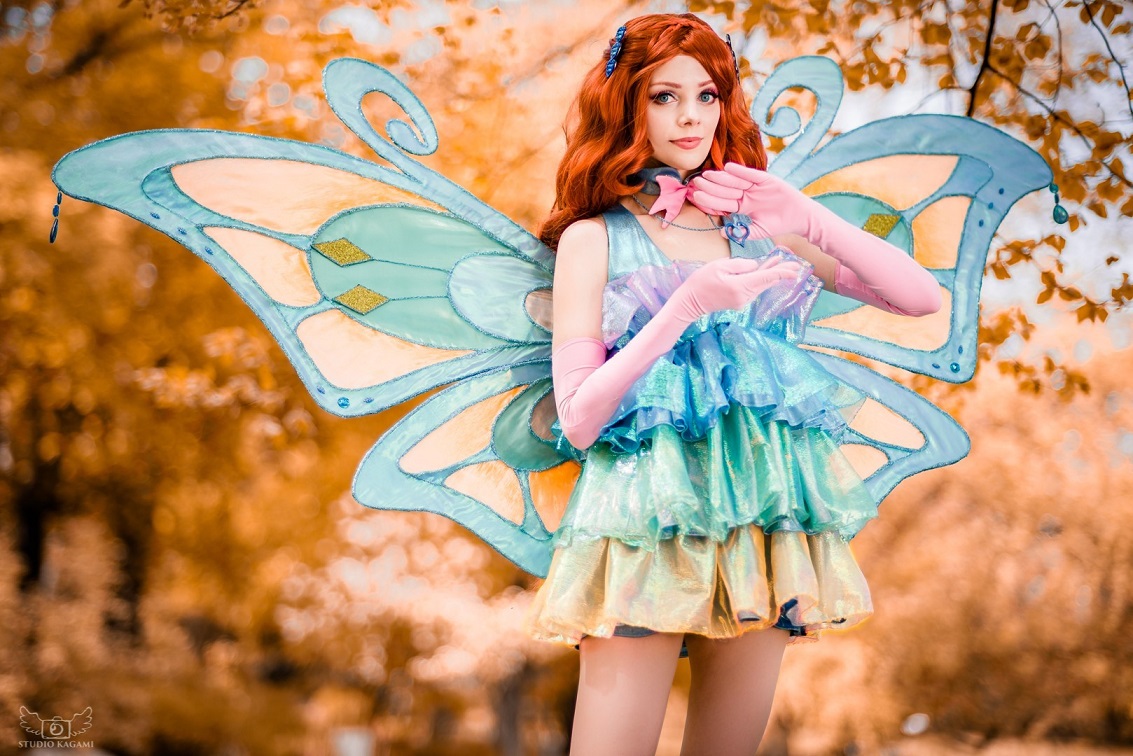 Coincidence By name Seminar Winx Club Bloom Enchantix (cosplay) by Immeari on DeviantArt