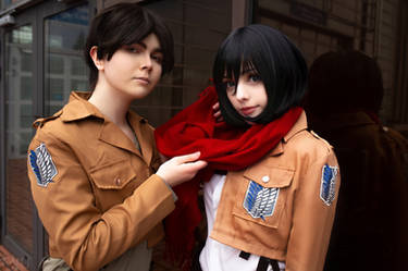 Eren and Mikasa | Attack on Titan Cosplay