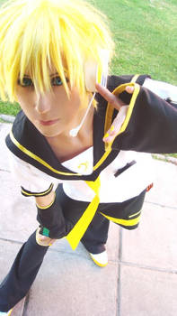 Len Kagamine Cosplay