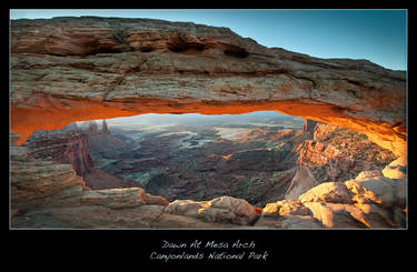 Mesa Arch At Dawn