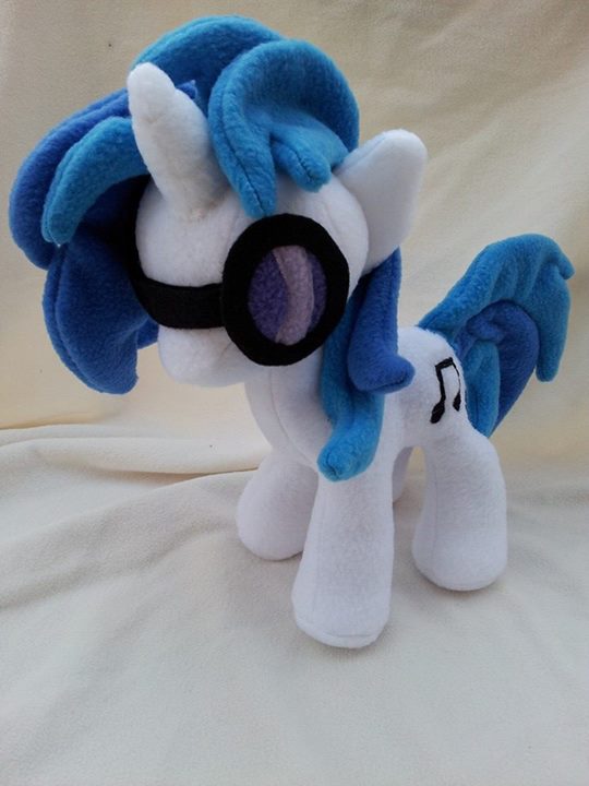 Vinyl Scratch Commission