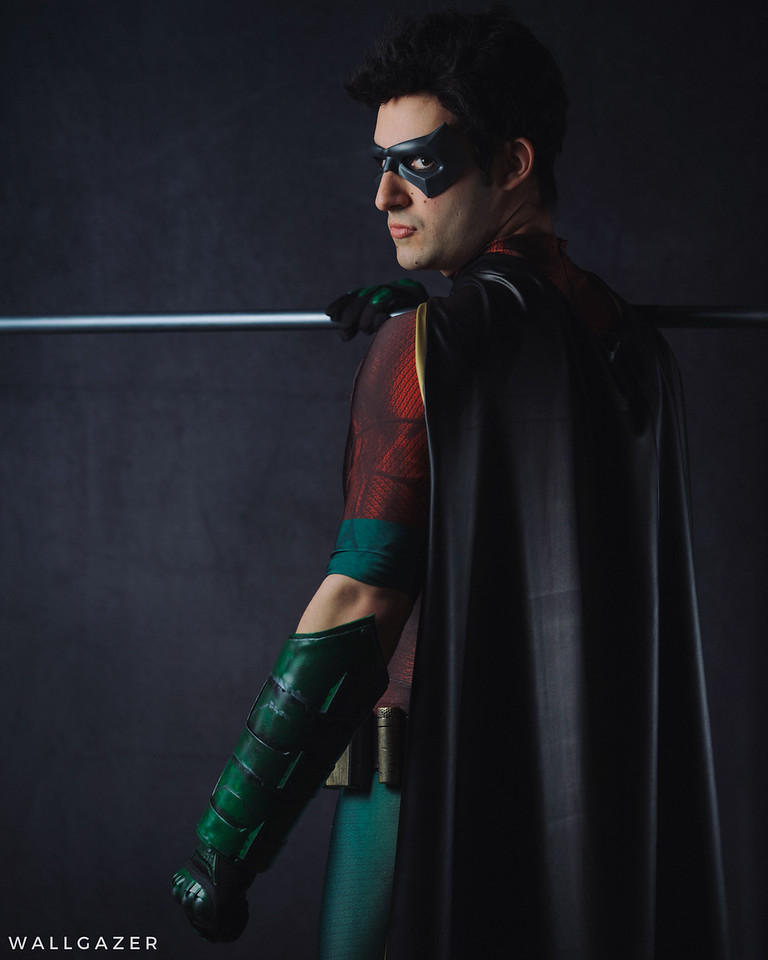Robin BvS San Diego Comic Con 2017 (1) by Brokephi316 on DeviantArt