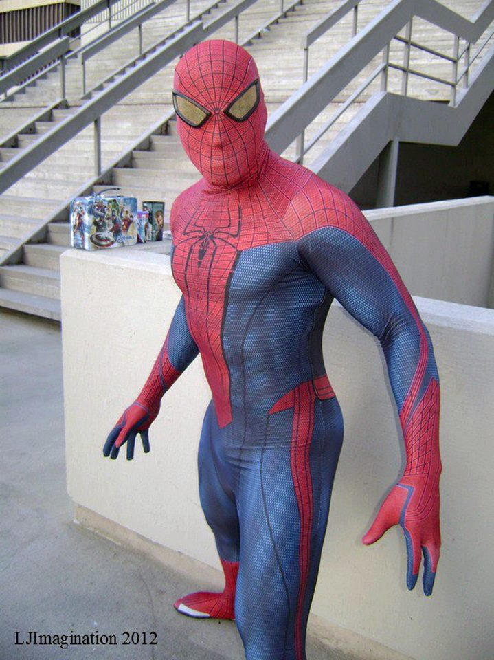 Косплей на человека паука. Человек паук косплей. Новый человек паук косплей. Неудачный косплей человека паука. Ужасный костюм человека паука.