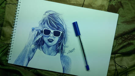 Ballpoint Taylor Swift