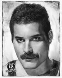 Freddie Mercury - 12Caras