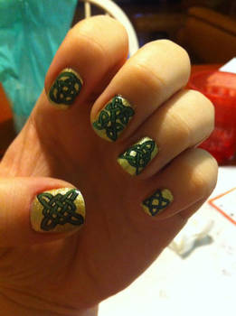 Celtic Knot Nail Art