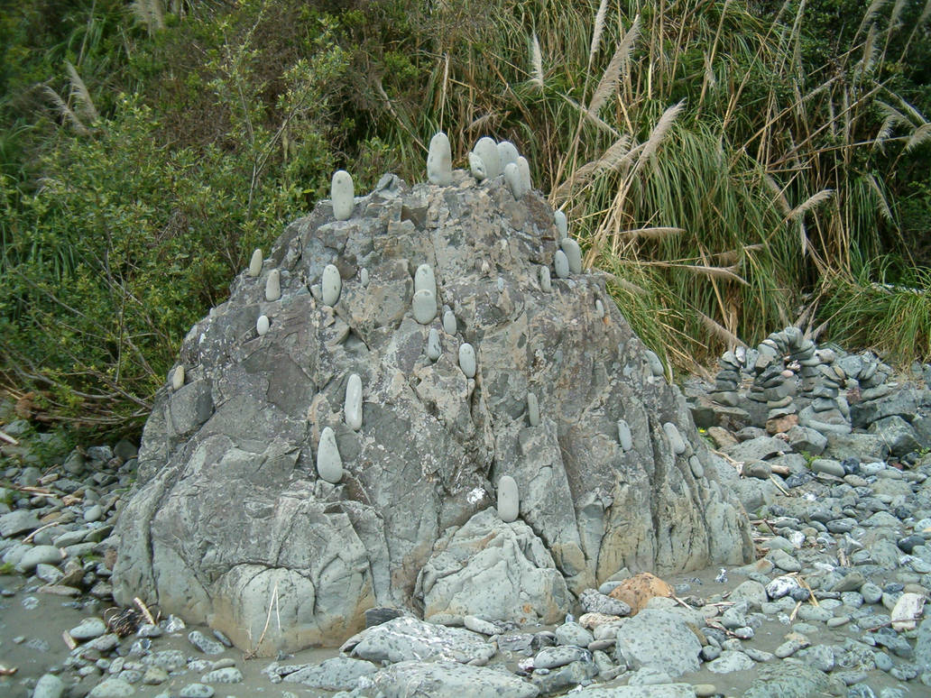 Totoro Rock by darkbloodwyvern on DeviantArt