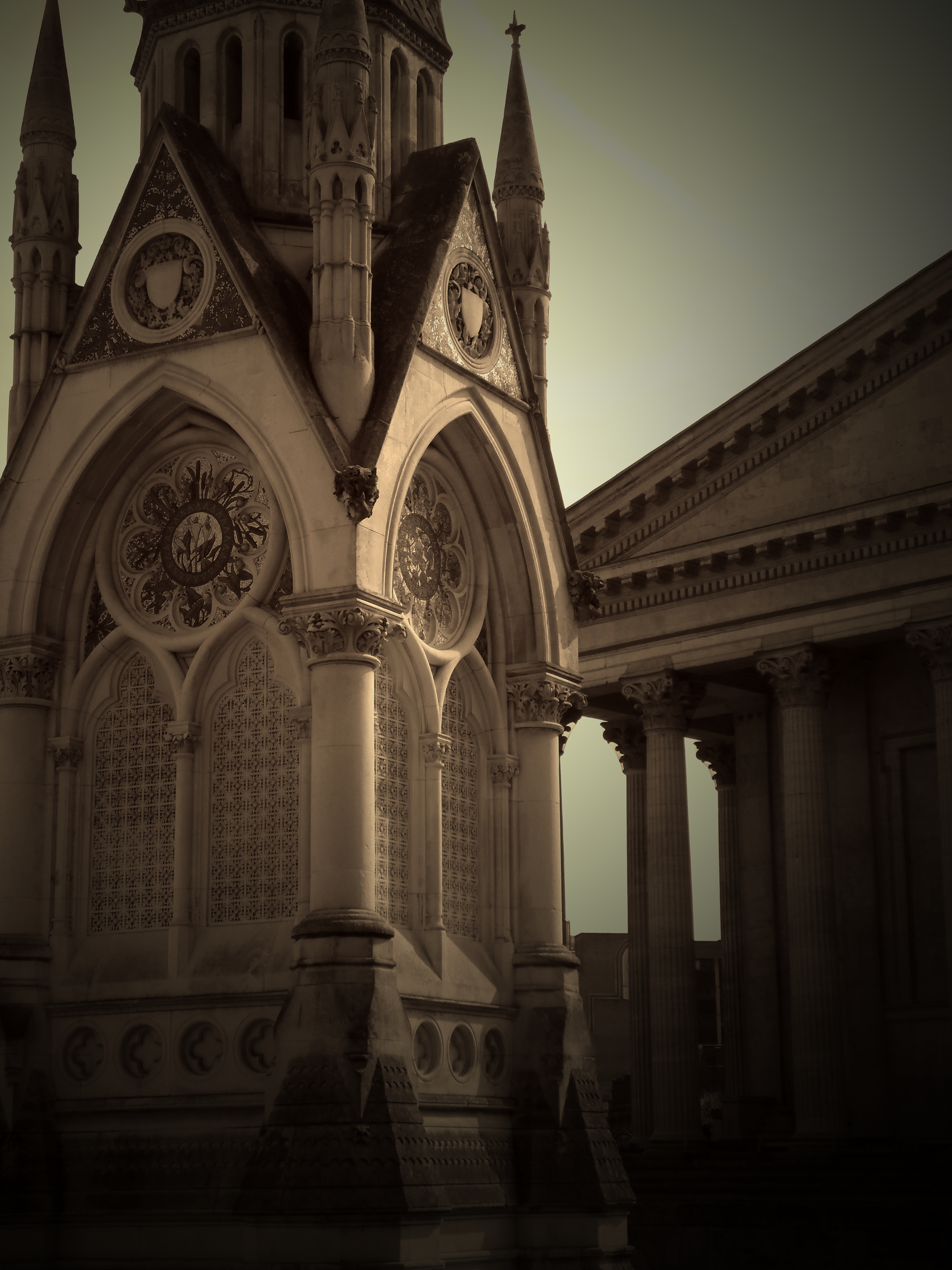 MONUMENTS ( SEPIA )