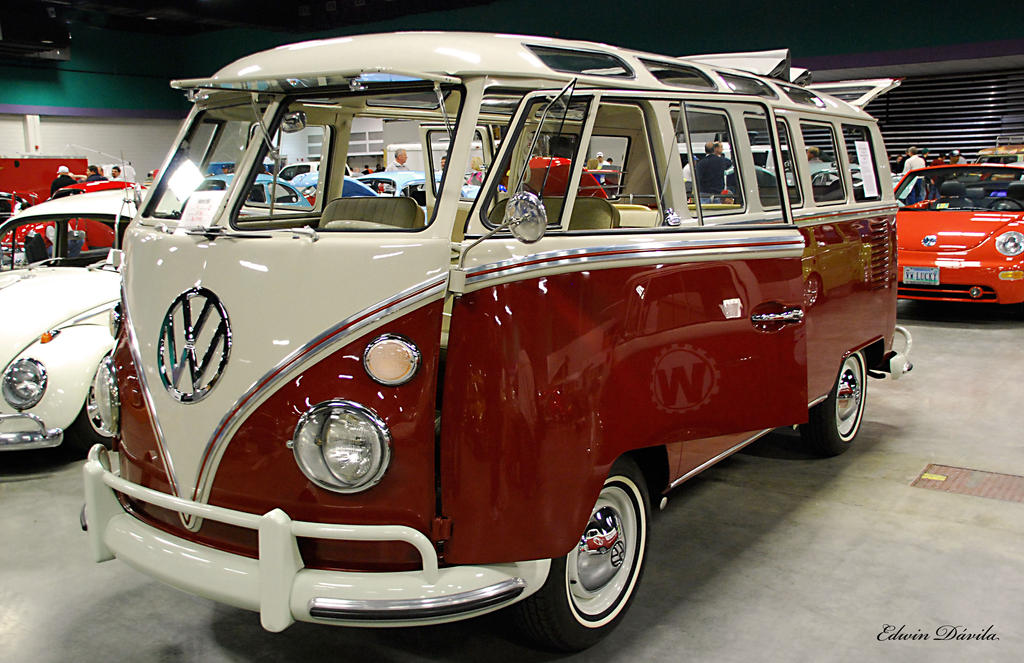 21 Window VW Bus III