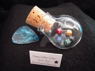 Mini Glass dice globe ~