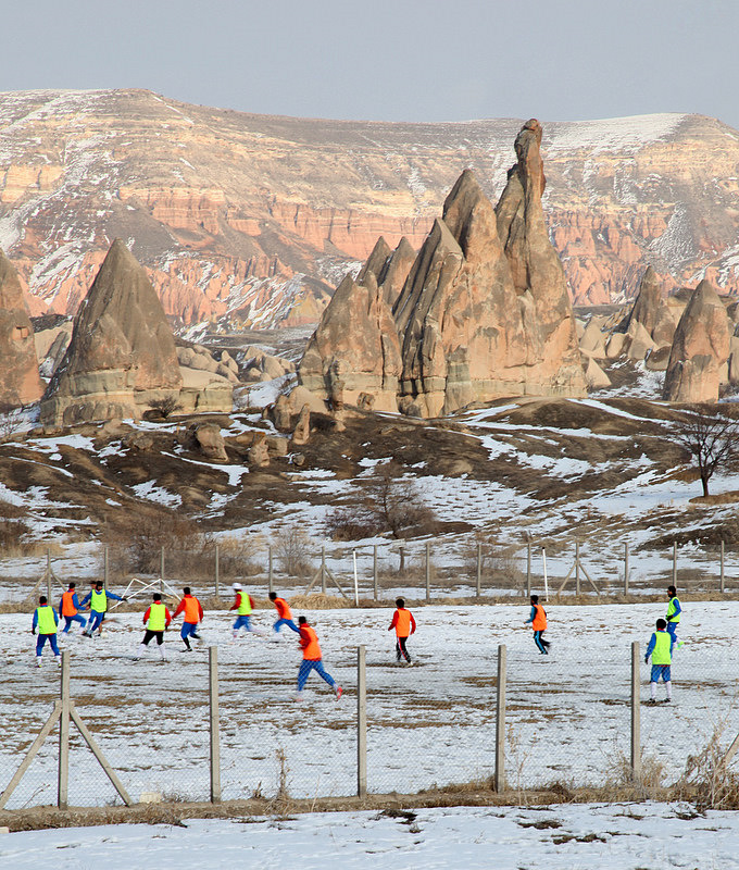 Cappadocia under the snow - XV : Soccer over snow