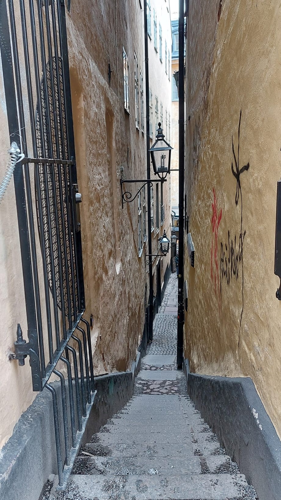 Diminished Alley Smallest Alley Of Stockholm by HowellJenkinsSama on DeviantArt