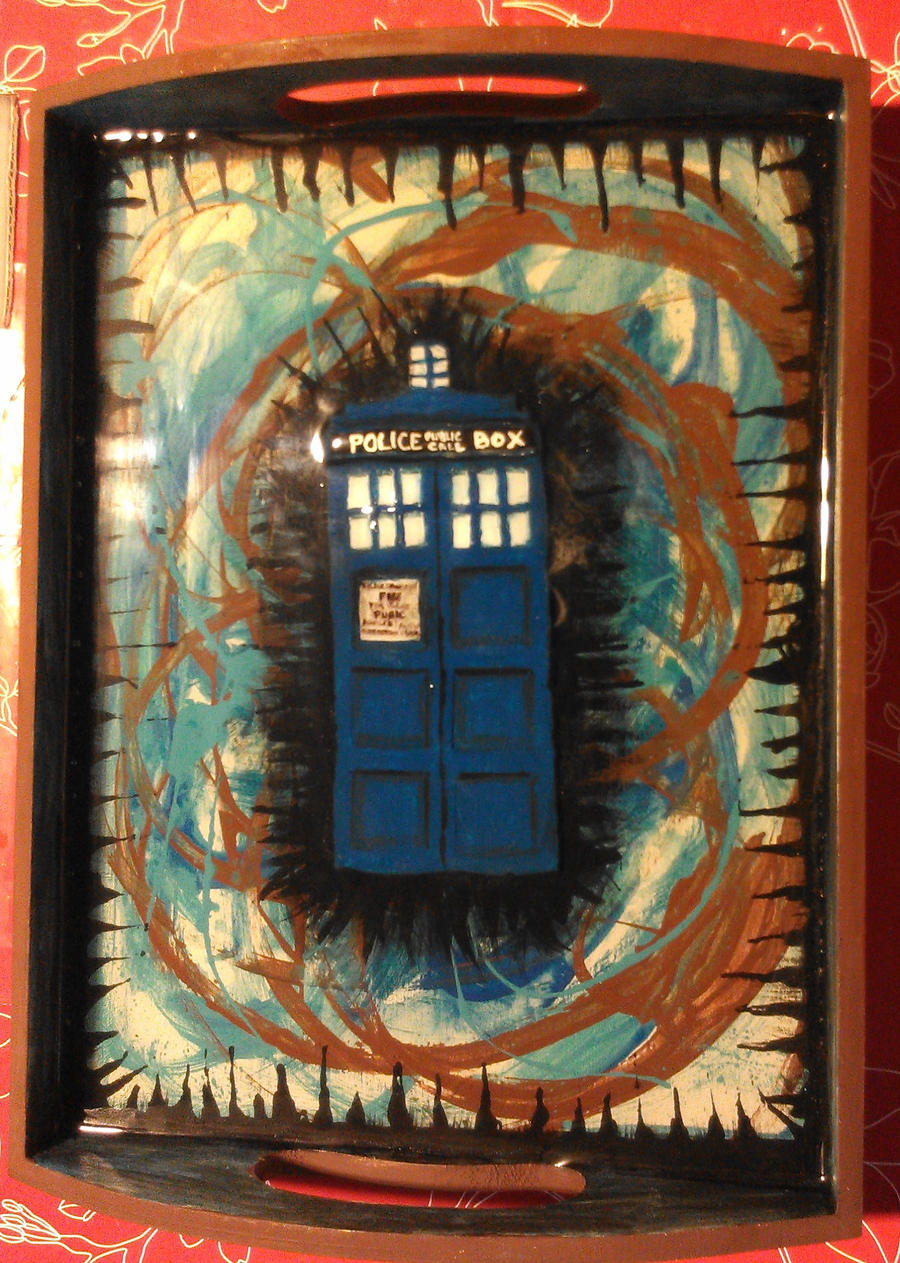 Tardis tray with 3D handpainted/clay Tardis