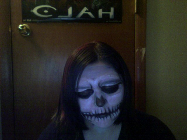 Skull makeup (angry)