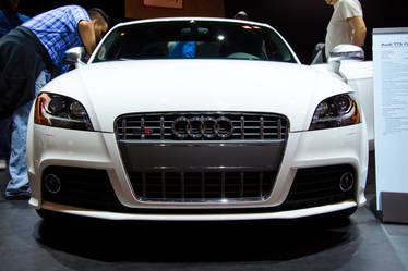 Audi TTS Front: 2010 NYIAS