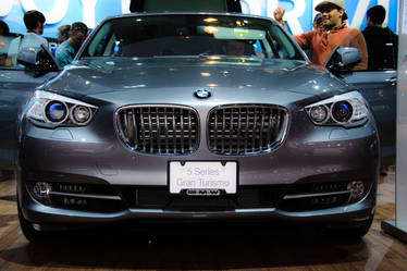 BMW 5 Series: 2010 NYIAS