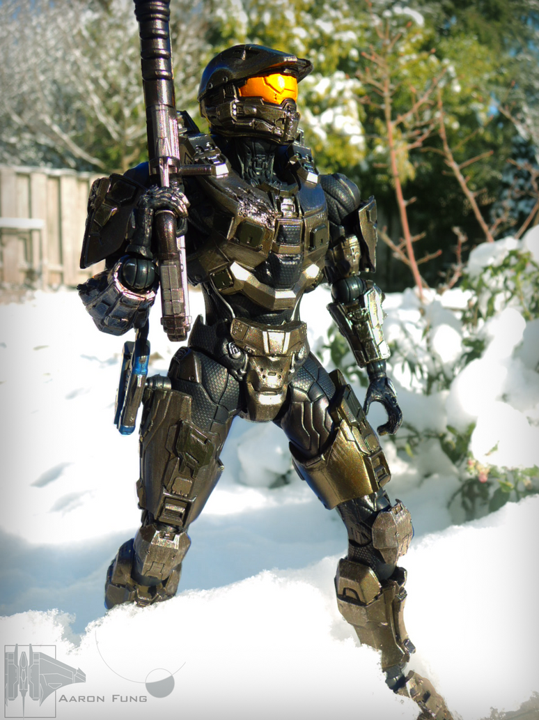 Master Chief striking a pose by fungster on DeviantArt