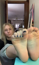 blonde-teen-soles-joi-v0-eXg0dDFhdHUyamJjMVzXavbA3