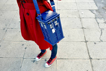 TARDIS purse - Bigger on the inside