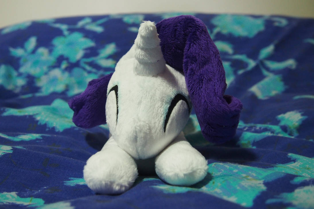 Cute Mini Rarity by Dynasty-Dawn on DeviantArt