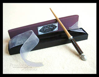 Handmade Wand ''Cass''