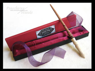 Handmade Wand ''Rachel''