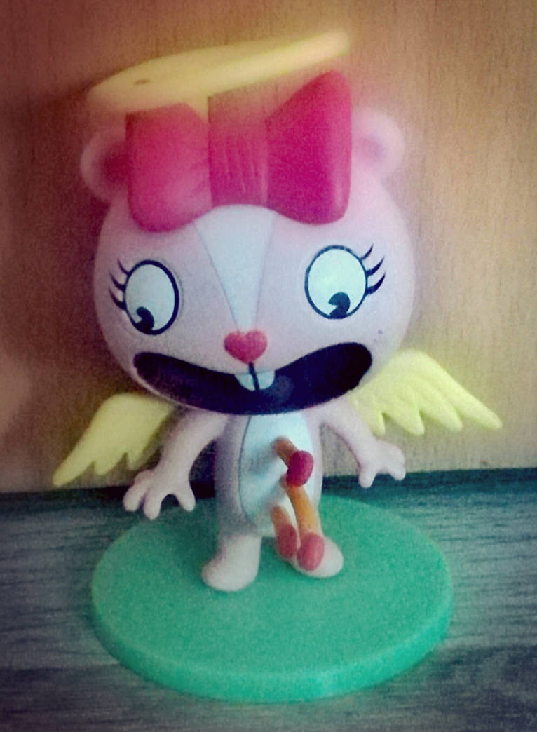 ||HTF Giggles the Figure|| by Magyarlaura20090821 on DeviantArt