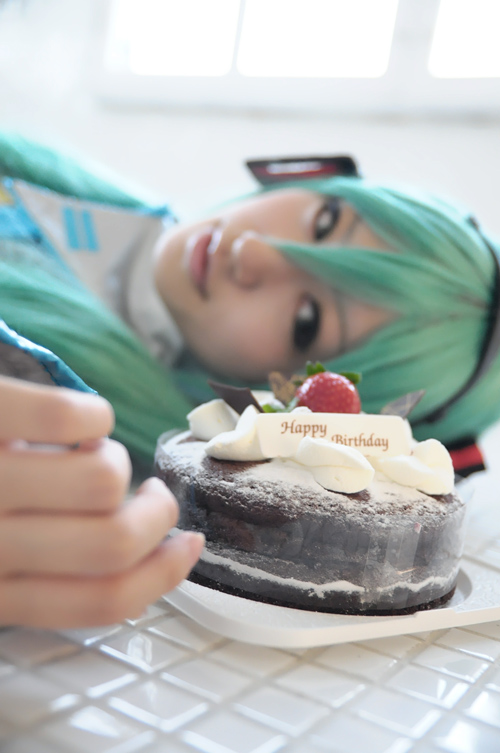 Miku Hatsune Cosplay 4