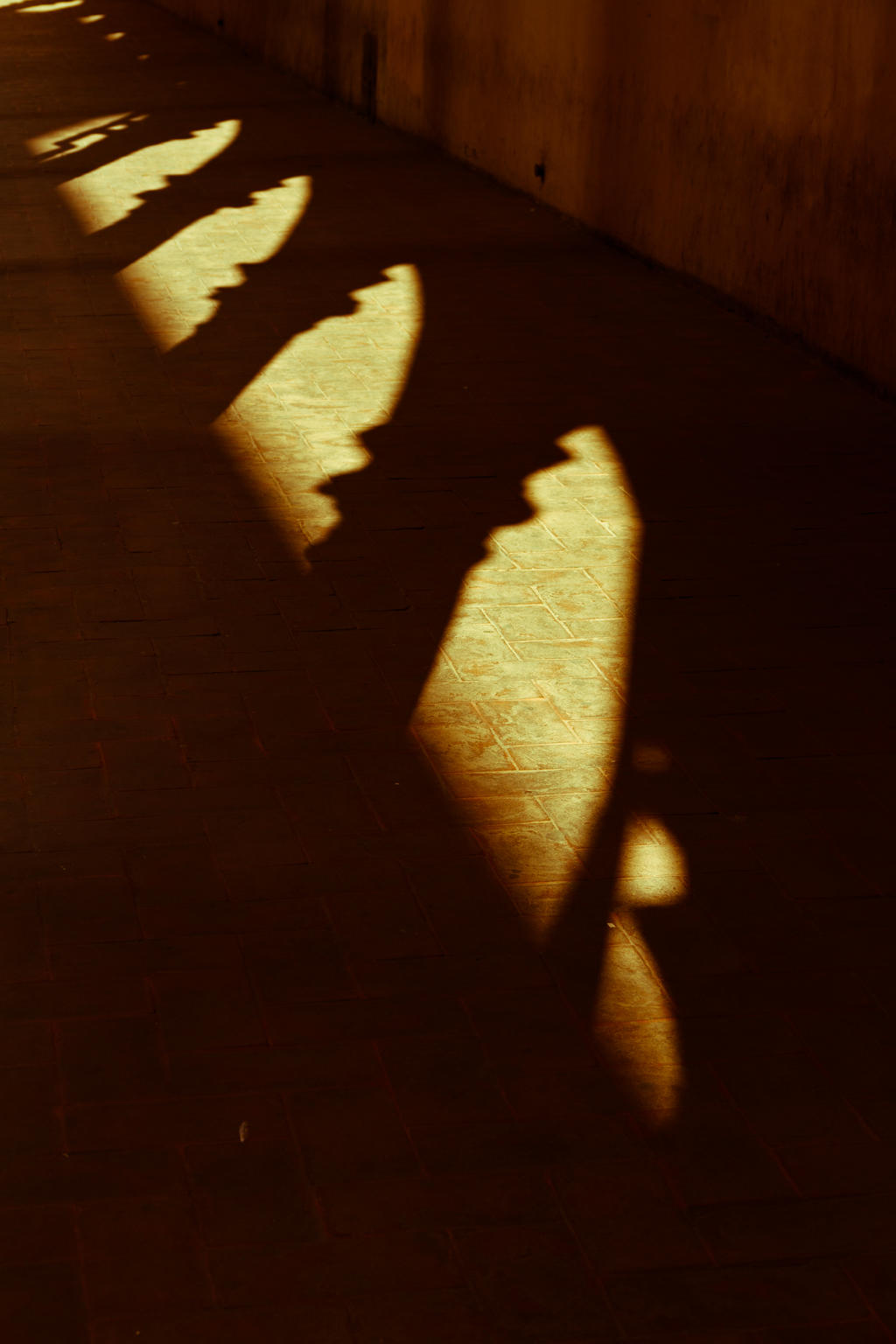 Shadow of the arches by N1cn4c
