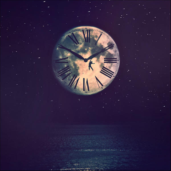 Moonclock by iNeedChemicalX