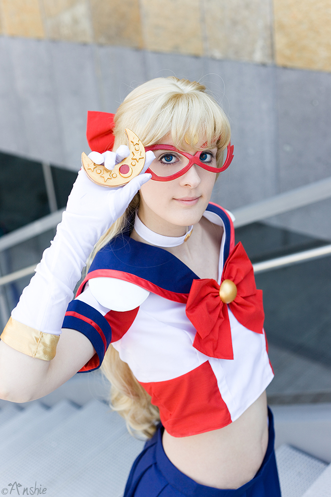 Sailor V: In the name of Venus!