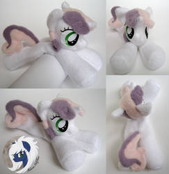 [FOR SALE] Sweetie Belle beanie pony plushie