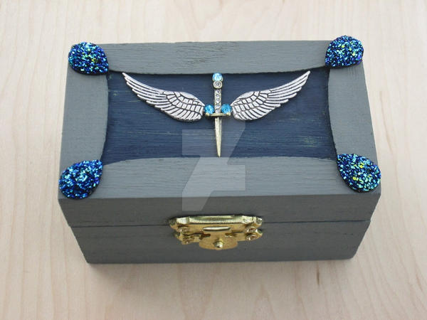 Dagger Box Winged Dagger Box by kaztielkrafts on DeviantArt
