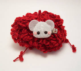 Pudding Mouse Plush Hair Clip