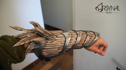 Bosmer wild hunt armor- wip- arm armor