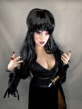 Elvira  Mistress of the Dark