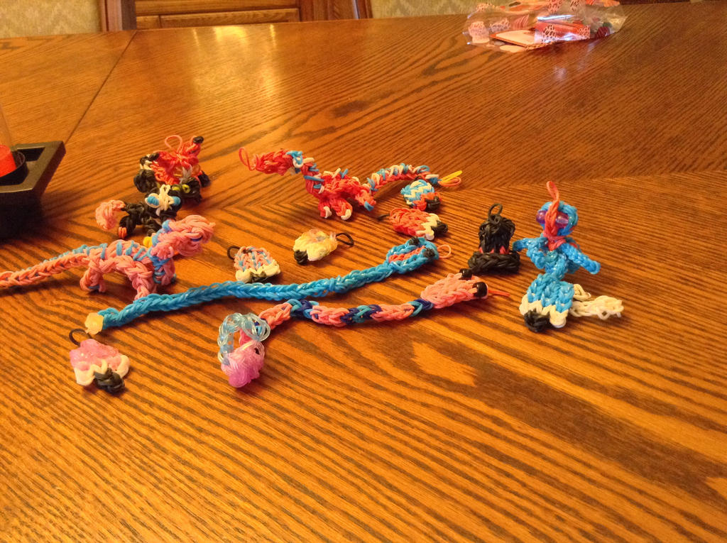 Rainbow Loom Charms and Animals by Kittypup16 on DeviantArt