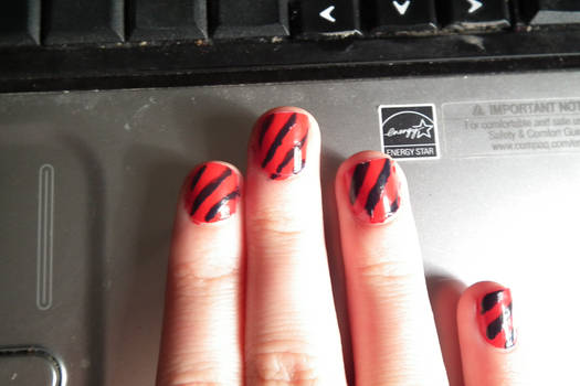 Warbler Nails