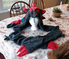 Zoroark hat Scarf