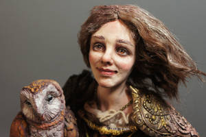 Marylin and the Owl close up