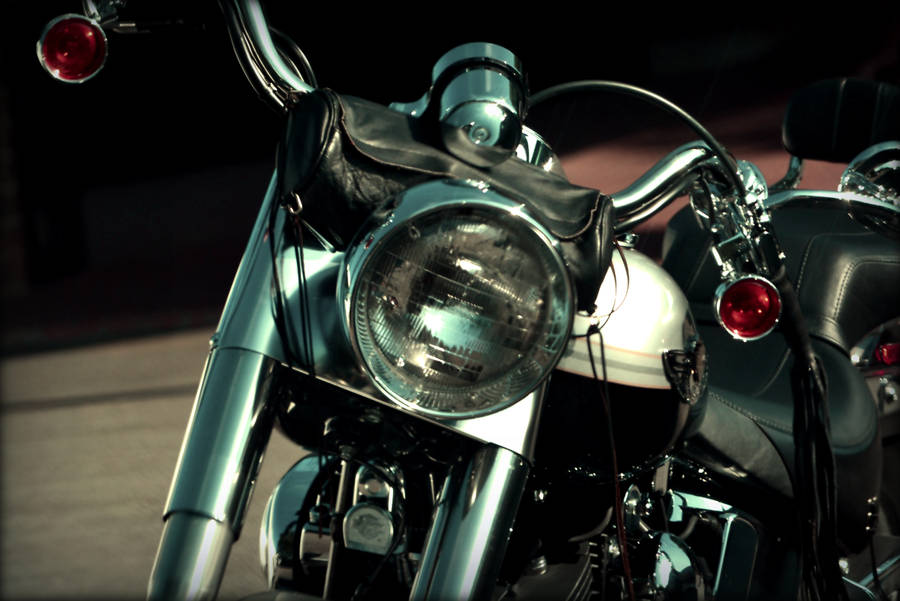 Motorbikkkkke . . . by Kalen-Bloodstone