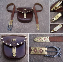 Historical belt and pouch