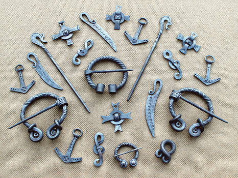 Steel brooches and pendants 4